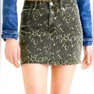 NWOT American Eagle Hi-Rise Next Level Stretch Animal Print Denim Skirt - Size 0